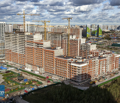 Жилой комплекс Триумф Парк, дом со встроенными помещениями и пятью подземными паркингами